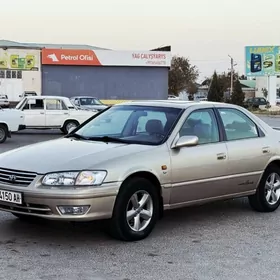 Toyota Camry 1999