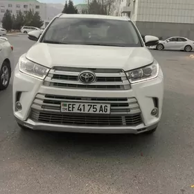Toyota Highlander 2019