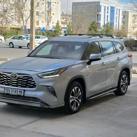 Toyota Highlander 2020