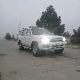 Nissan Pathfinder 2002