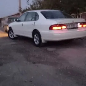 Toyota Avalon 1999