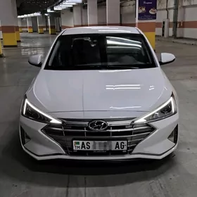 Hyundai Elantra 2020