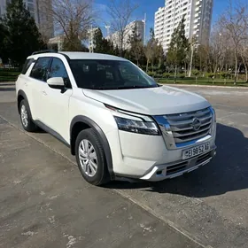 Nissan Pathfinder 2022