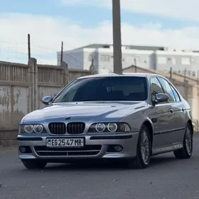 BMW M5 2003