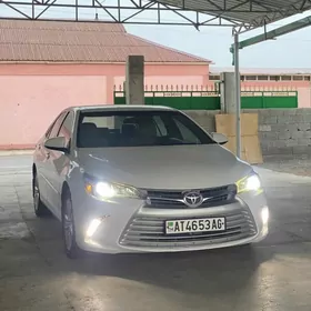 Toyota Camry 2015