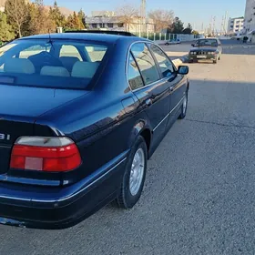 BMW E39 1999