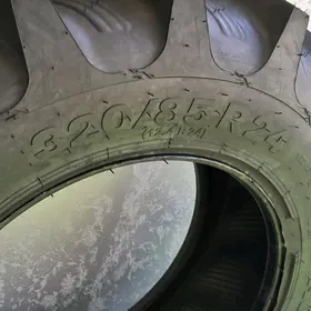 Traktor 320/85R24 280/85R24