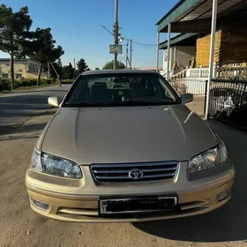 Toyota Camry 2000