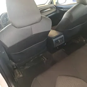 Toyota Camry Hybrid 2020