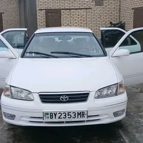 Toyota Camry 2000