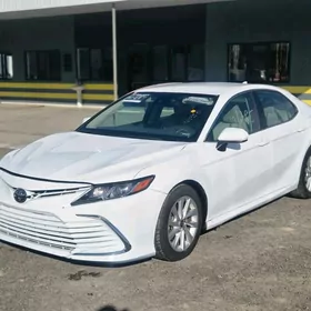 Toyota Camry 2024