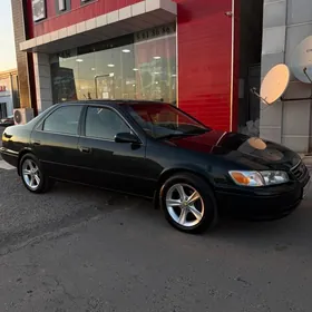 Toyota Camry 2001