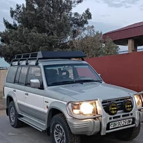 Mitsubishi Pajero 1994