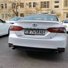 Toyota Camry 2018