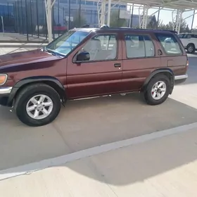 Nissan Pathfinder 1998
