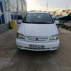 Toyota Sienna 2002