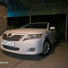 Toyota Camry 2011