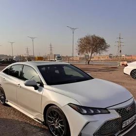Toyota Avalon 2020