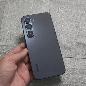 Infinix Hot 60pro. 16/256