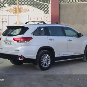Toyota Highlander 2019