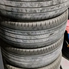 235 45 18 Bredistone