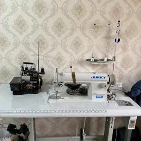 Tikin masyn averlok juki