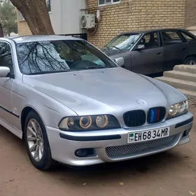 BMW E39 2000