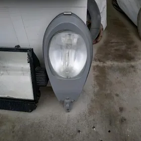 фонарь освещение уличное