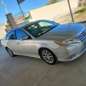 Toyota Avalon 2011