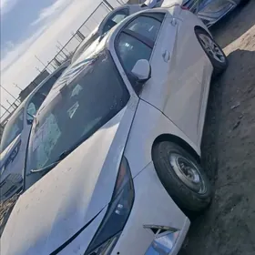 Hyundai Elantra 2021