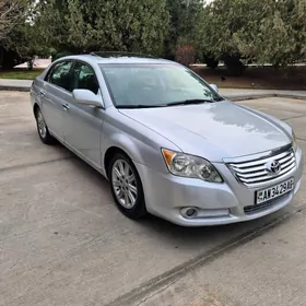 Toyota Avalon 2010