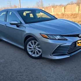 Toyota Camry 2022