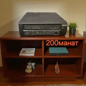 Видеомагнитофон AKAI