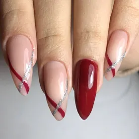 dyrnak narasewanya  nogti