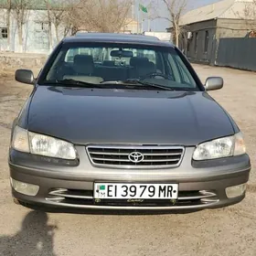 Toyota Camry 2000