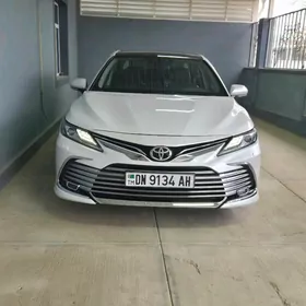Toyota Camry 2022