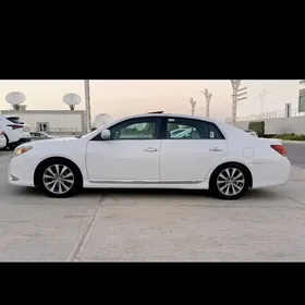 Toyota Avalon 2010