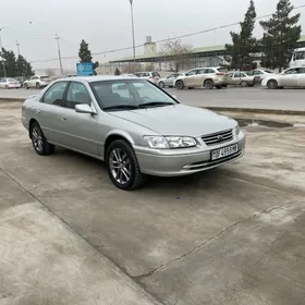 Toyota Camry 2001