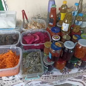 Салаты,соление,варенье,компоты