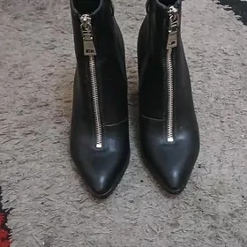 Полусапожки и туфли