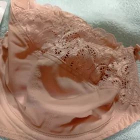 бюстгальтер