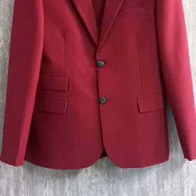 kastum julbar we troýka