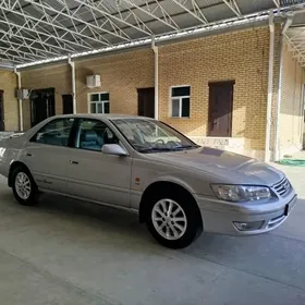Toyota Camry 2000