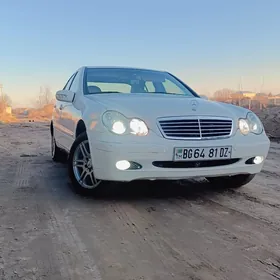 Mercedes-Benz 230E 2003