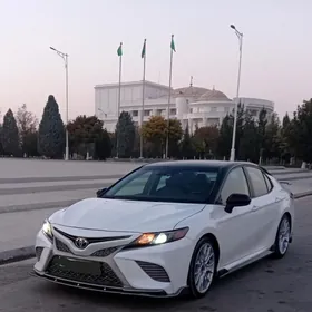 Toyota Camry 2020