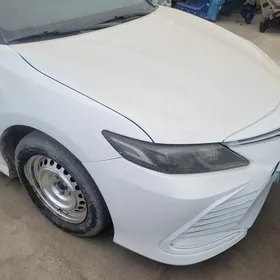 Toyota Camry 2022