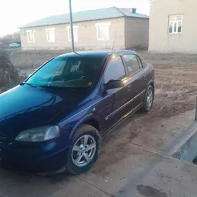 Opel Astra 2000