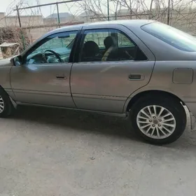 Toyota Camry 1997