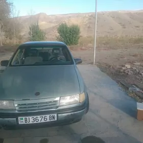 Opel Vectra 1990