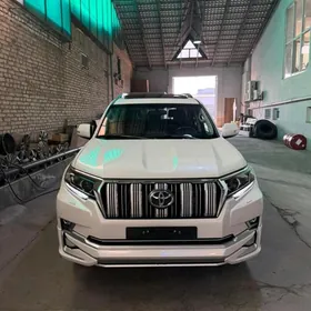 Toyota Land Cruiser Prado 2023